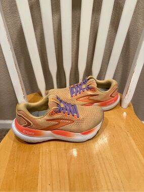 Womens Brooks Glycerin 21 (size 6)